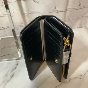 Marc Jacobs | Bags | Nwt Marc Jacobs Signet Medium Backpack  display picture 1